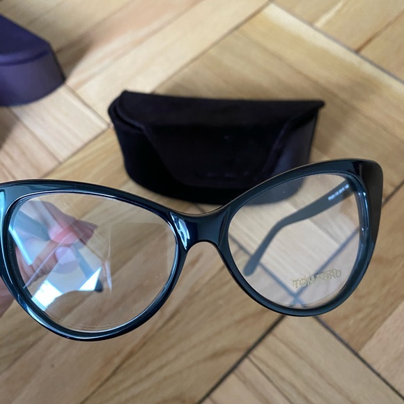 Tom Ford Cat Eye Frames - Picture 4 of 8